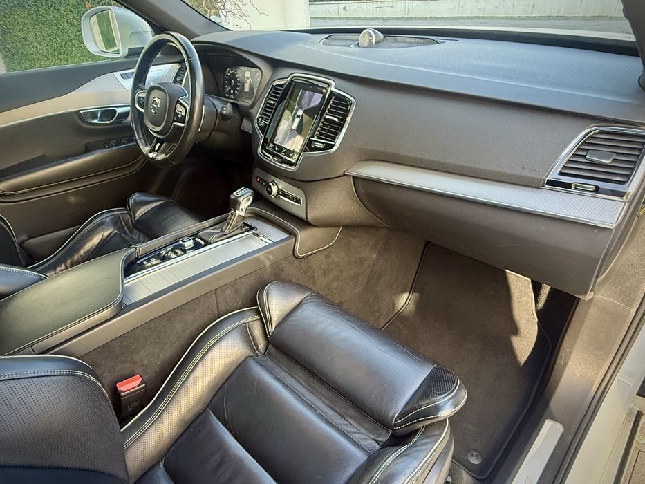 Volvo XC90 R-Design 2.0d D5 AWD 7 Locuri Full! Garantie 12 Luni