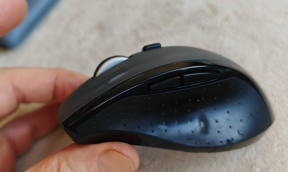 Клавиатура и Мишка Logitech silent wireless combo mk295