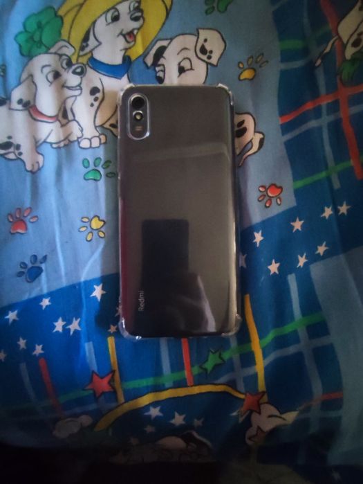 Продам телефон редми