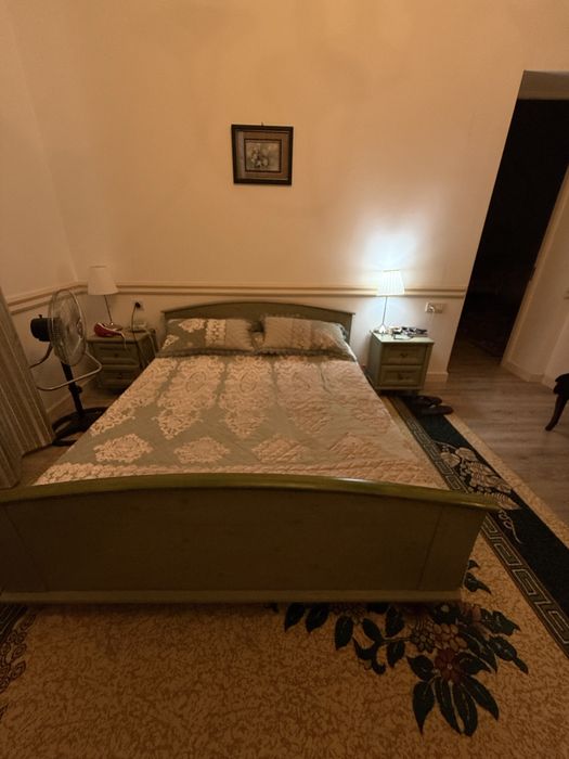 Матрас и кровать в придачу