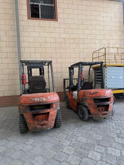 Продам Вилочный погрузчик Heli