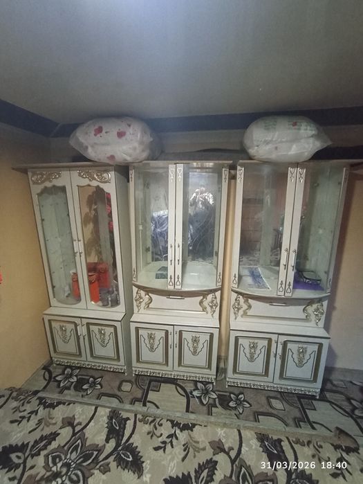 Горка стенка сотилади