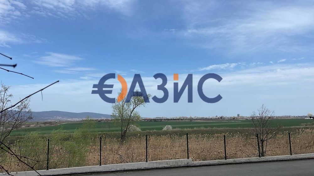 Продава се Тристаен апартамент в к.к. Слънчев бряг - 67 кв.м за 495 €/кв.м - Снимка #3
