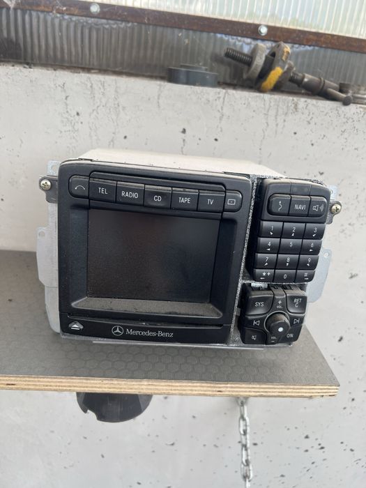 Медия Радио Mercedes W215 W220