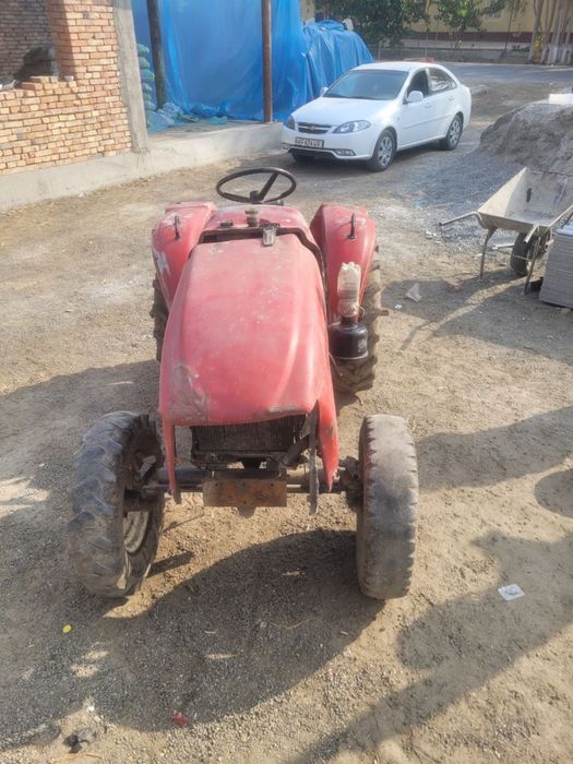 DONGFENG mini traktor sotiladi