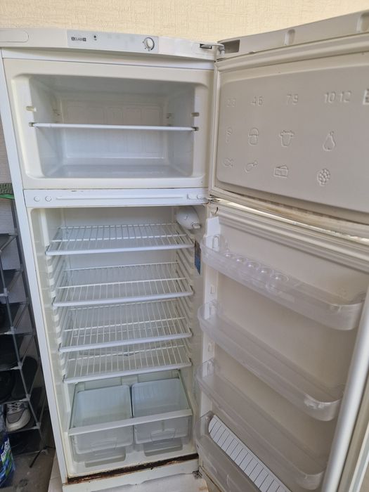 Indesit holodelnik sotiladi arzon narxda