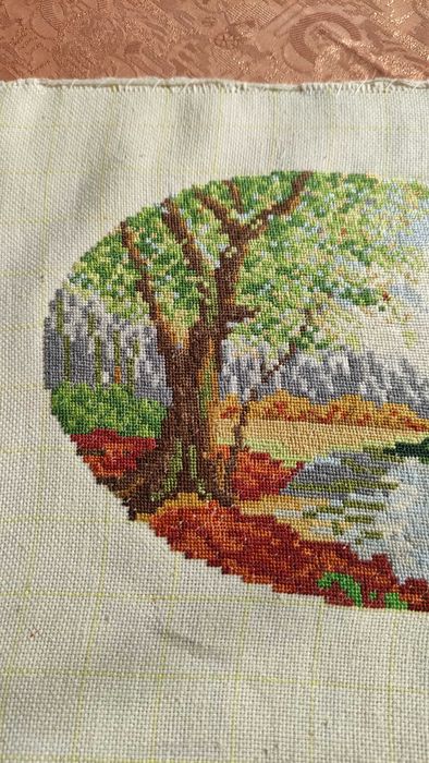 Гоблен овален"Златна есен"без рамка