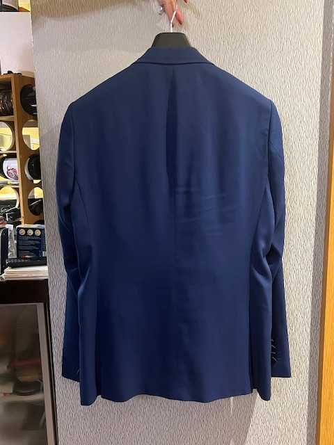 Мъжки  официлен костюм