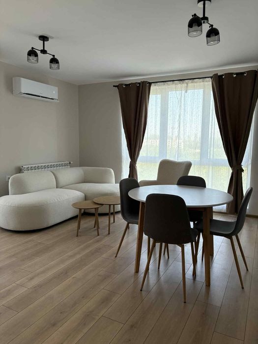 Дава се под наем Двустаен апартамент в Пловдив, Христо Смирненски - 75 кв.м за 600 € - Снимка #1