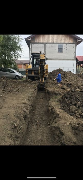Inchiriez miniexcavator si buldoexcavator cu picon