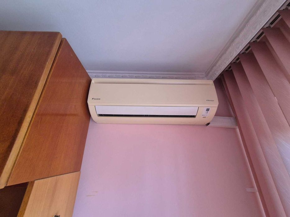 Дава се под наем Четиристаен апартамент в Варна, Цветен квартал - 80 кв.м за 160000 € - Снимка #9