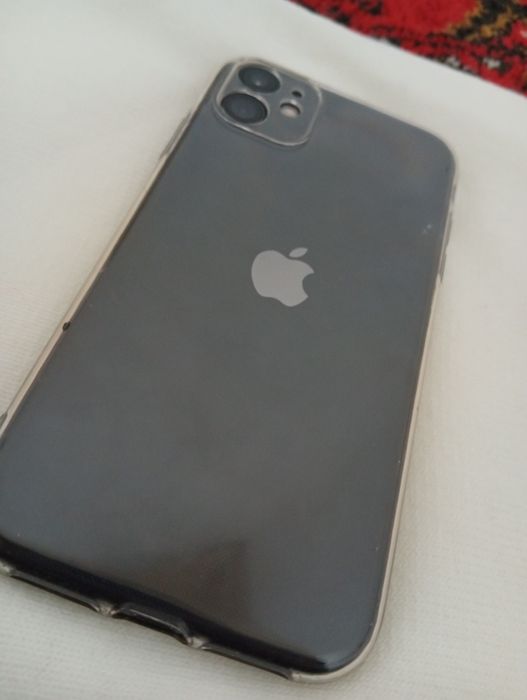 iPhone 11 karobka dokument zaryadchik