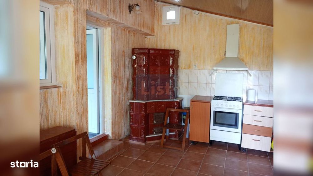 Casa Gata De Mutat In Branistea