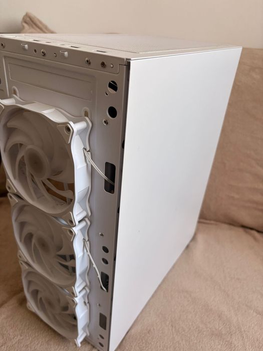 Carcasa ALPHAGEAR white, Mid Tower