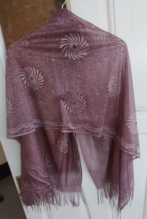 Yangi qishgi va yozgi sharflar