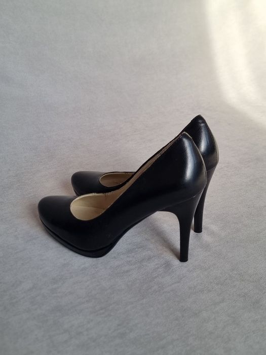 Женская обувь, классические туфли. Размер 36, 39