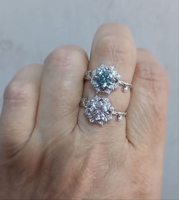 Кольцо серебро новое, есть два цвета