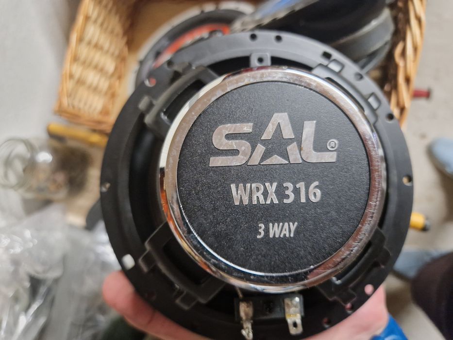 Vând 5 difuzoare auto