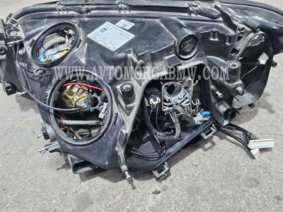 БМВ Ф01 десен фар на части дайнамик ксенон bmw f01 dynamic xenon