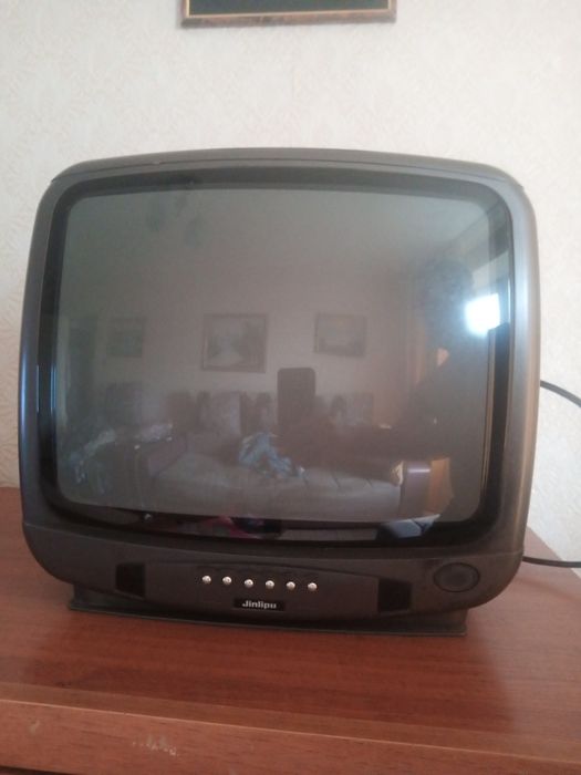 Телевизоры: jinlipu и samsung