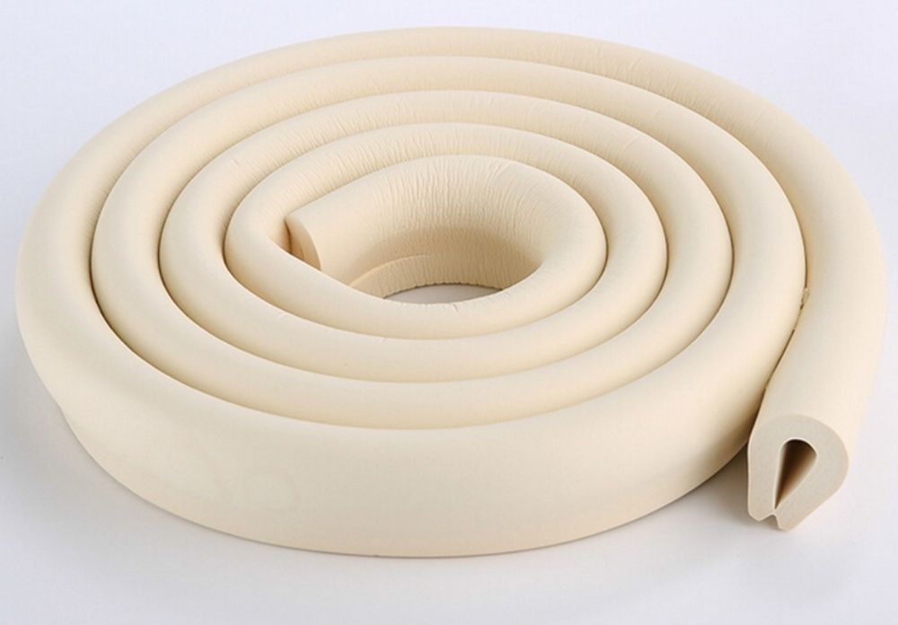 Banda protectie "U" 2m pentru muchii si colturi.