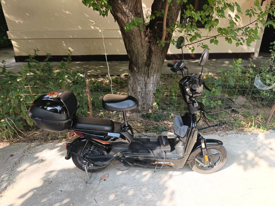 Elektro skuter zo'r xolatda