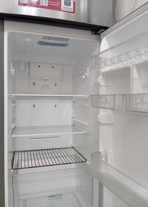 LG muzlatgich sotiladi – yaxshi holatda