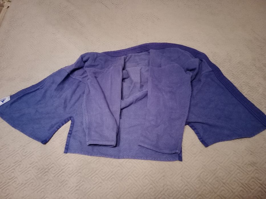 Продам форму для дзюдо