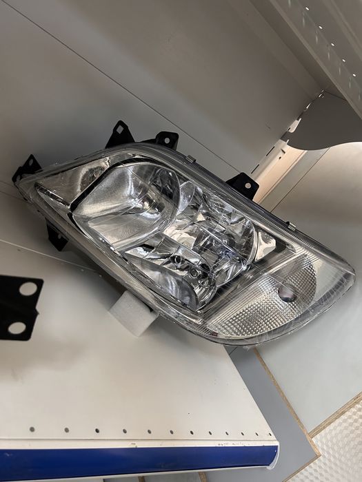 Новые фары Mersedes Sprinter CDI