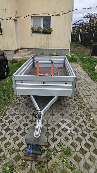 Remorca Autocar 750 kg