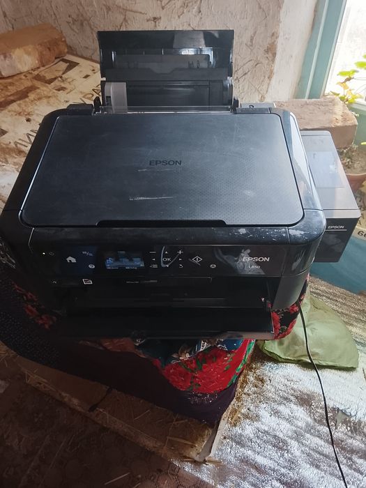 Epson prentir qimmati yaxshisi 200$