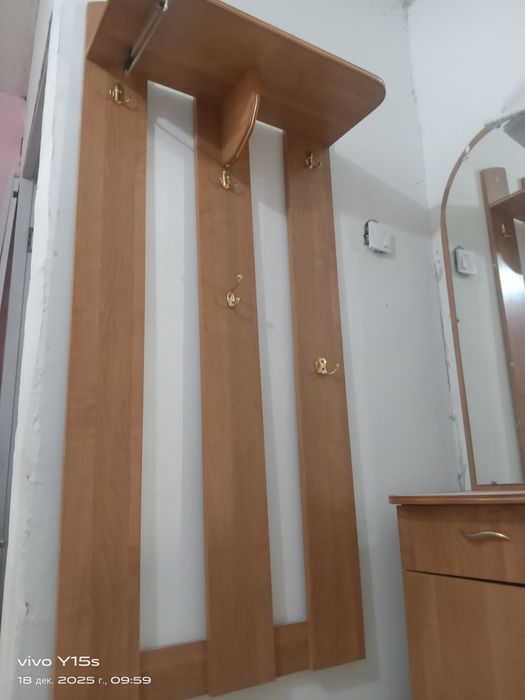 Продается Прихожая