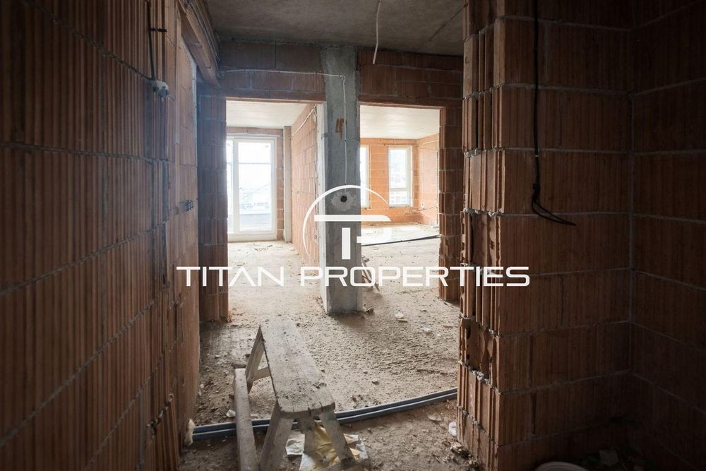 Продава се Двустаен апартамент в Пловдив, Тракия - 77 кв.м за 744 €/кв.м - Снимка #2