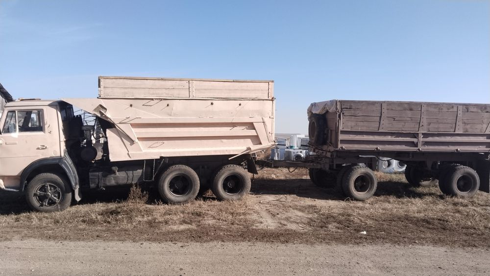 Продам КамАЗ совок с прицепом