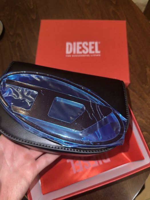 Продавам чанта Diesel