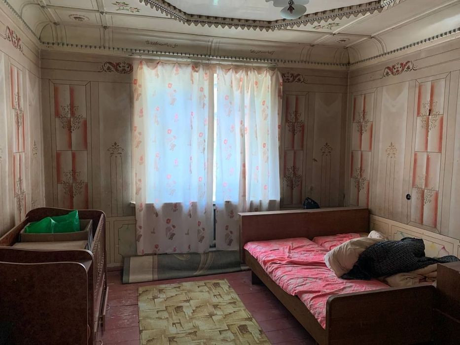 Beshqayrag'ochda Uchasta Sotiladi  6 sotix 10 ta xona  320.000 $  
Fas