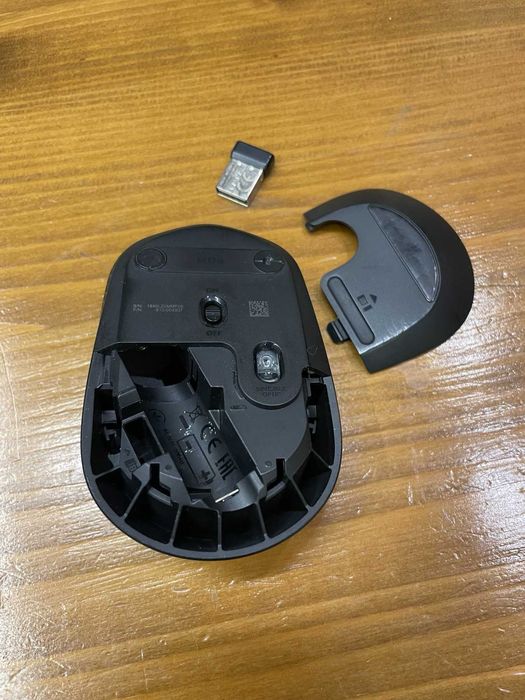 Мишка Logitech M170 Wireless  / USB black