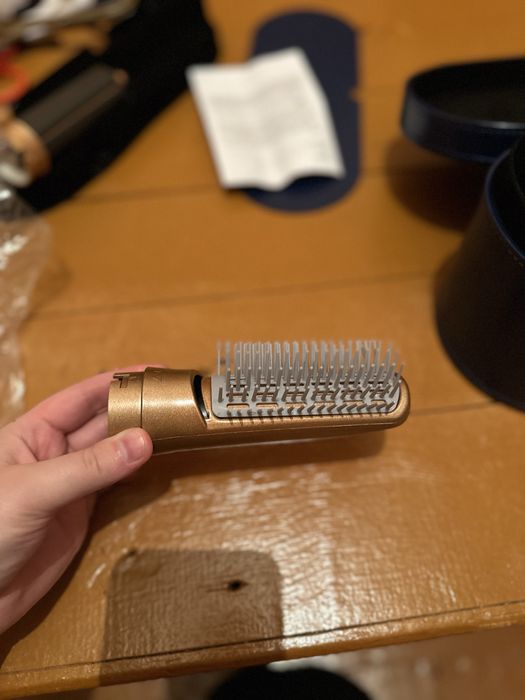 Фен-стайлер с кейсом 5 в 1, для всех типов волос.