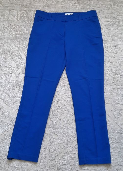 Продам 2 пакета женских вещей