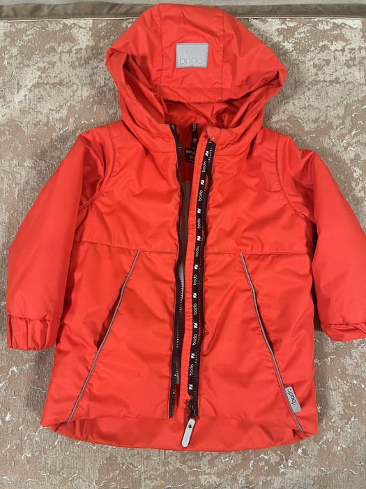 Продам осенний комбинизон.