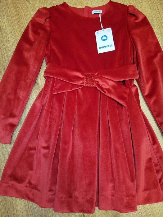 Нова червена рокля Mayoral, 8г.