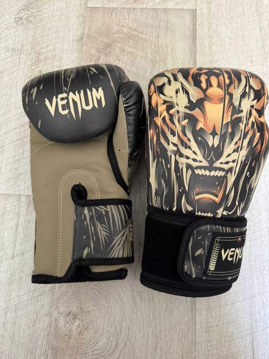 Manusi box Venum Tiger