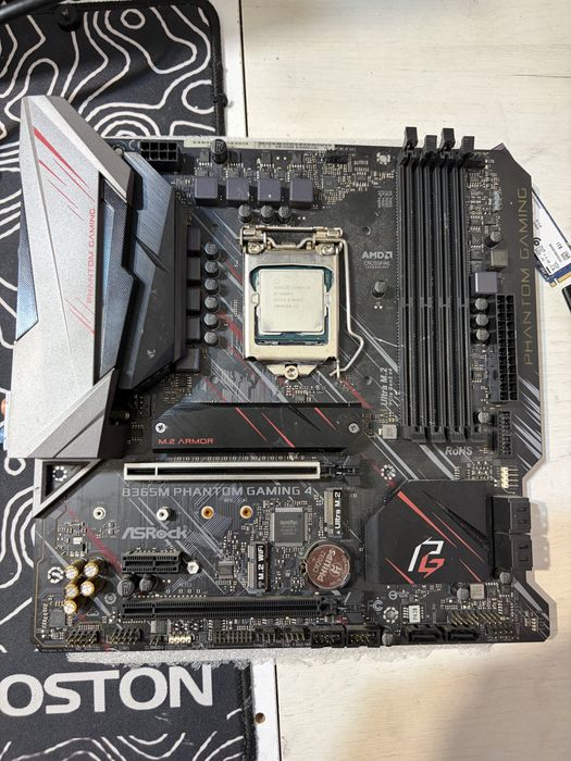 Combo placa de baza + procesor i5 9600KF