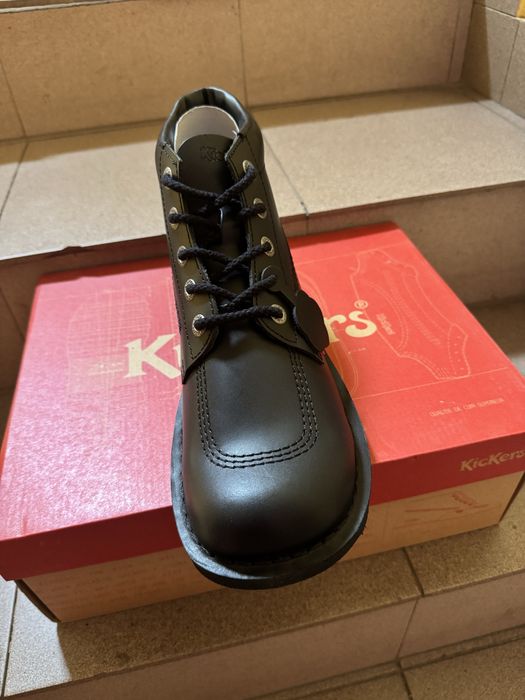 Нови мъжки обувки Kickers