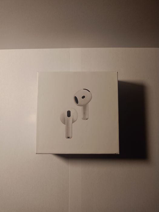 Apple. AirPods 4