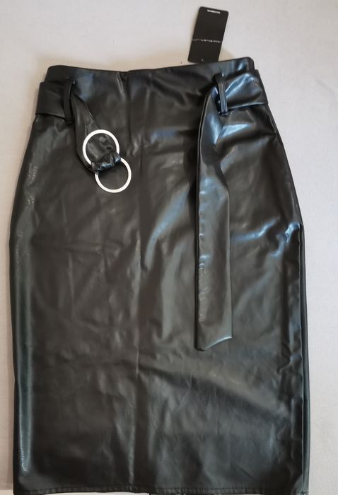 Нови кожени поли Zara, Waikiki М размер