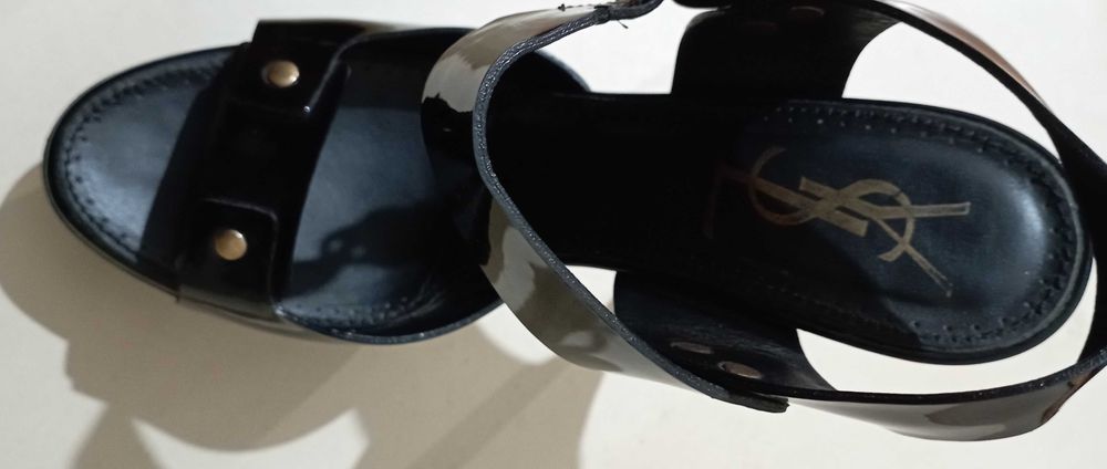 Женский бренд обувь, кожа "YveSanLaurent" оригинал,38 размер.