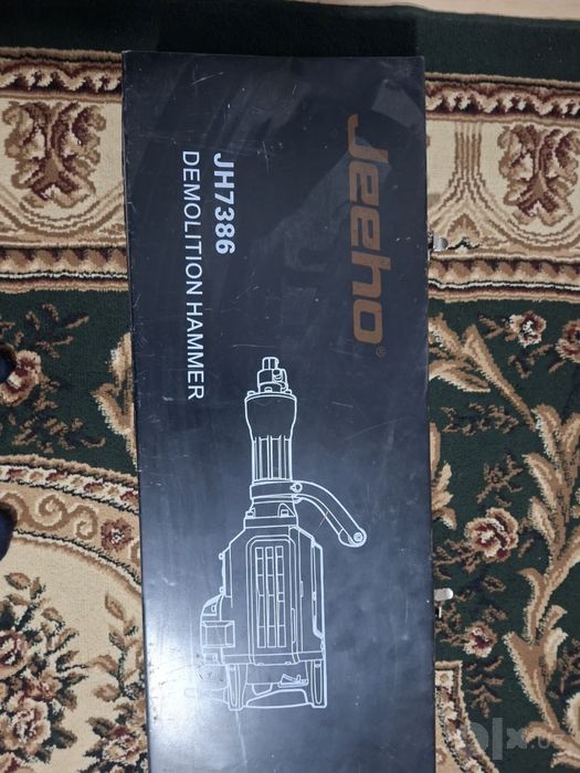 Рабочий отбойник фирма Jeeho