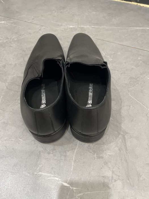 Продам новые парадные туфли