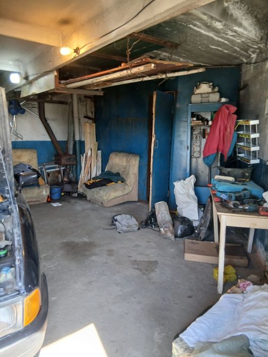 Продаётся гараж.